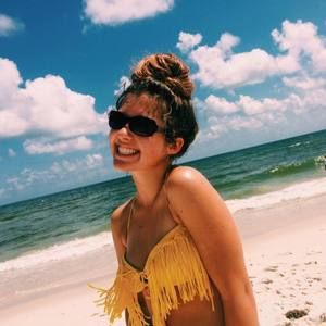 Meet your Posher, Leigha